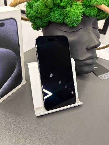 Смартфон Apple iPhone 15 Pro 128GB Blue Titanium Б/У
