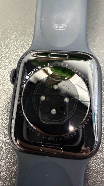 Apple Watch Series 9 45mm Midnight Aluminum Case with Midnight Sport Band (GPS) M/L Б/У
