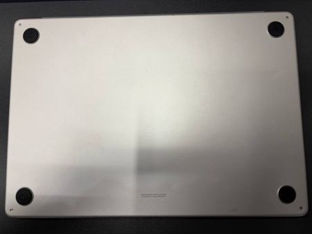 Apple MacBook Air 15 M2 (8-core CPU, 10-core GPU) / RAM 8GB / SSD 512GB Starlight Б/У