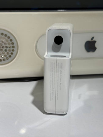 Apple USB-C Power Adapter 140W Б/У