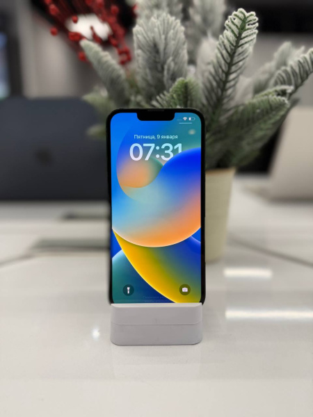 Смартфон Apple iPhone 13 128GB Alpine Green Б/У