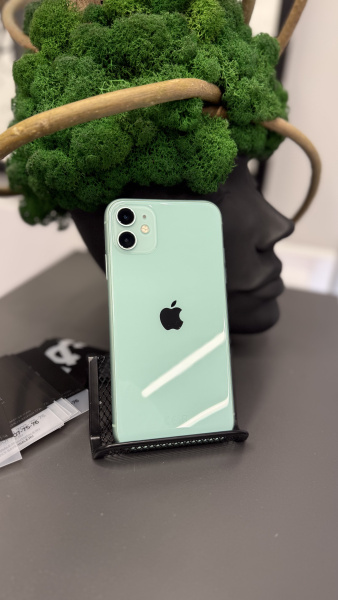 Apple iPhone 11 128GB Green Б/У